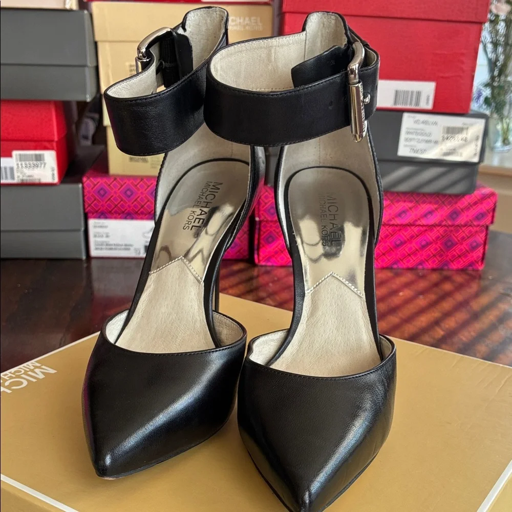 Michael Kors Black Pointed-Toe Ankle-Strap Stiletto Pumps - Picture 2 of 6